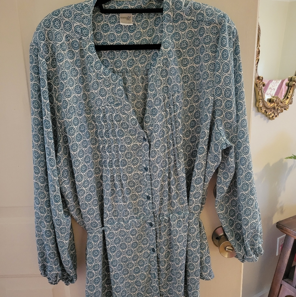 CLOSET CLEAR OUT! Blue and White button up top
